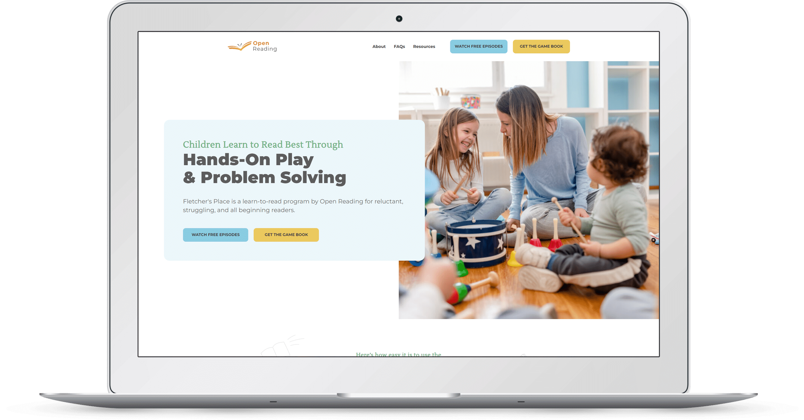 mockup-laptop-open-reading